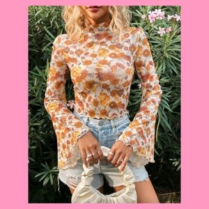 FINAL PRICE ✨Floral Bell Sleeve Top - Orange and White
